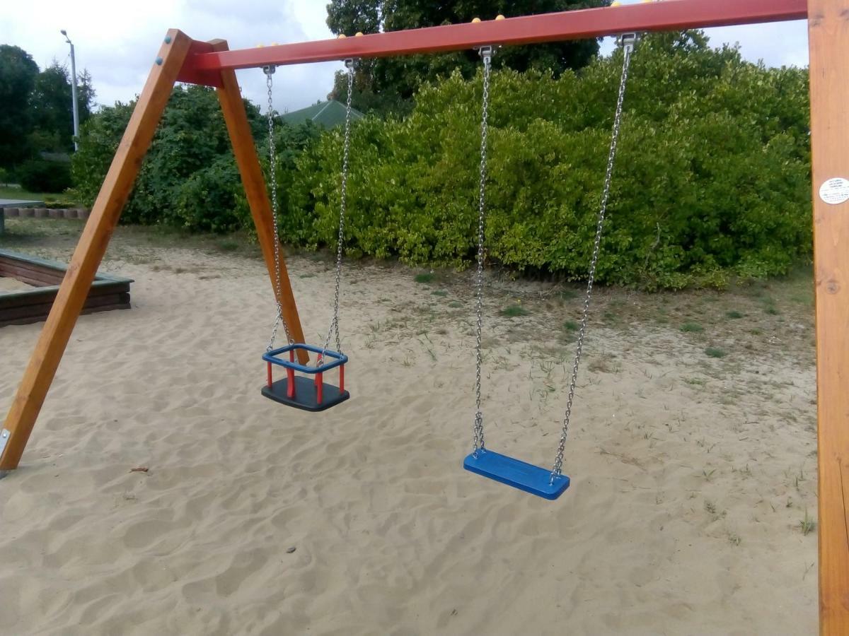 Apartamenty Pod Lipami Junoszyno Buitenkant foto