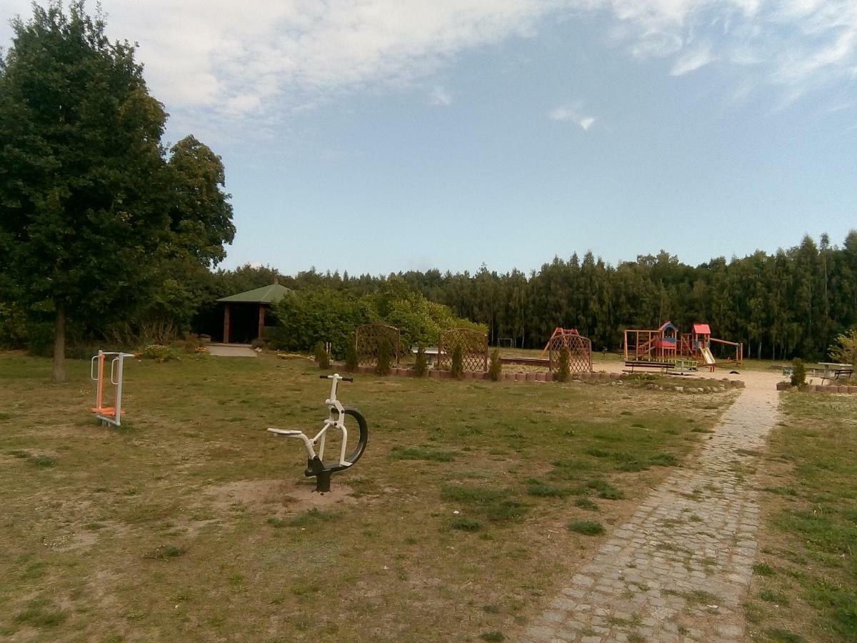 Apartamenty Pod Lipami Junoszyno Buitenkant foto